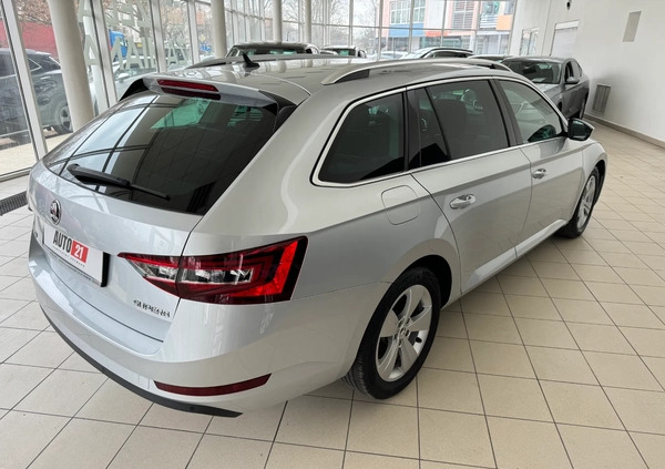 Skoda Superb cena 89900 przebieg: 112896, rok produkcji 2019 z Tykocin małe 667